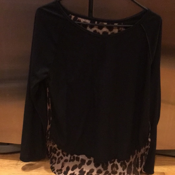 Women’s medium black/leopard blouse euc - Picture 7 of 7